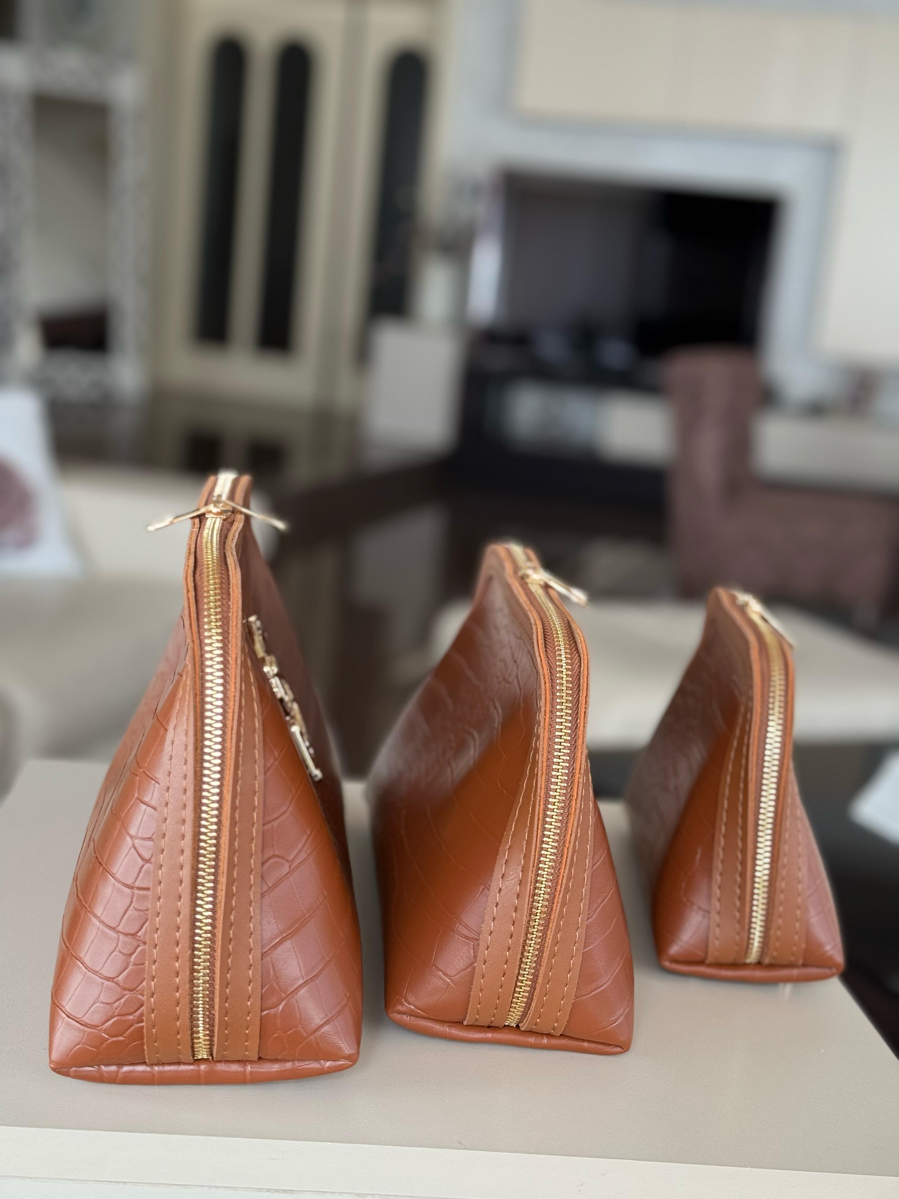 Toiletry bag cognac size L